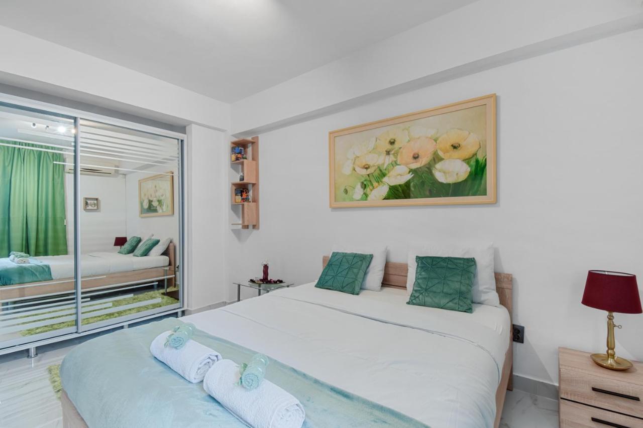 Central Studio Emerald Apartment Букурещ Екстериор снимка