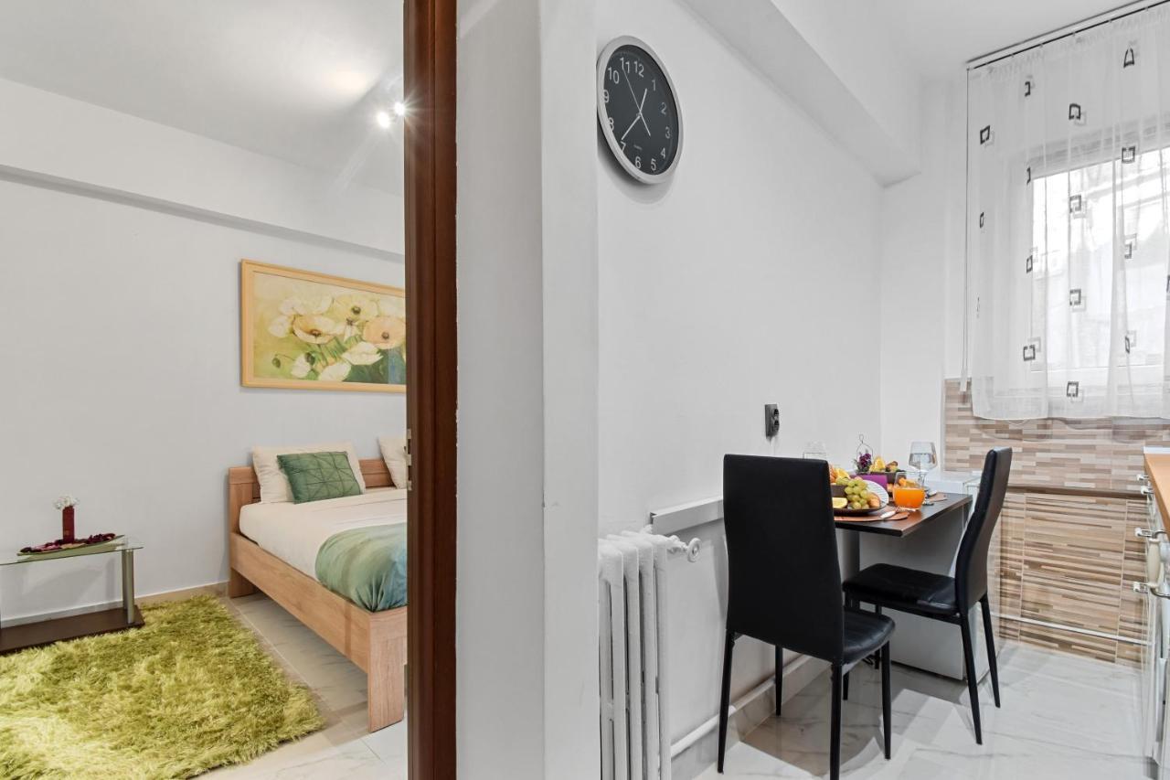 Central Studio Emerald Apartment Букурещ Екстериор снимка