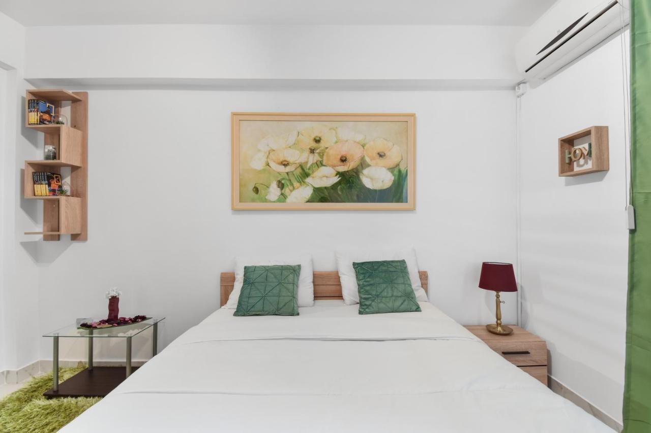 Central Studio Emerald Apartment Букурещ Екстериор снимка